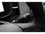 Lynk & Co 01 1.5 More | UIT VOORRAAD LEVERBAAR | 360 Graden camera | Actieve LED Koplampen | Schuif-/Kanteldak | Premium Audio By Harman Kardon | Sfeerverlichting | Dodehoekassistent | Adaptieve Cruise Control | Stuurverwarming | Stoelverwarming | Bestuurdersstoel met geheugen | Getint glas | Elektrisch bedienbare achterklep | Draadloos telefoonoplader