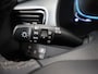 Kia Stonic 1.0 T-GDi MHEV DynamicLine | Navigatie | Cruise Control | Achteruitrijcamera | Climate Control | lichtmetalen velgen |