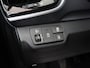 Kia Stonic 1.0 T-GDi MHEV DynamicLine | Navigatie | Cruise Control | Achteruitrijcamera | Climate Control | lichtmetalen velgen |