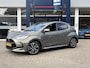 Toyota Yaris 1.5 Hybrid Dynamic / Automaat / NL-Auto / Stoelverwarming / Adaptieve Cruise-Control / Trekhaak! / Apple-Carplay & Android-Auto / LED / DAB Radio-Bluetooth / Getint-Glas / Camera-Achter / 16'' LMV / ENZ.