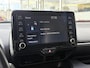 Toyota Yaris 1.5 Hybrid Dynamic / Automaat / NL-Auto / Stoelverwarming / Adaptieve Cruise-Control / Trekhaak! / Apple-Carplay & Android-Auto / LED / DAB Radio-Bluetooth / Getint-Glas / Camera-Achter / 16'' LMV / ENZ.