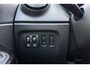 Renault Captur 1.2 TCe Limited Cruise control / Full-map navigatie / Airco / Centrale deurvergrendeling / Trekhaak / 16" lichtmetalen velgen
