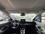 Toyota Yaris 1.5 Hybrid Dynamic / Automaat / NL-Auto / Adaptieve Cruise-Control / Apple-Carplay & Android-Auto / LED / Keyless / DAB Radio-Bluetooth / Navi / Getint-Glas / Camera-Achter / 16'' LMV / ENZ.