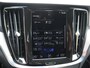 Volvo V60 2.0 T6 Recharge AWD R-Design Navi / HarmanKardon / Lm19'' / Stoel-stuurverw &ventilatie / Autopilot BTW auto / SOH 89% / 2 jaar Apk