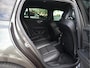Volvo V60 2.0 T6 Recharge AWD R-Design Navi / HarmanKardon / Lm19'' / Stoel-stuurverw &ventilatie / Autopilot BTW auto