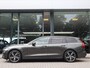 Volvo V60 2.0 T6 Recharge AWD R-Design Navi / HarmanKardon / Lm19'' / Stoel-stuurverw &ventilatie / Autopilot BTW auto / SOH 89% / 2 jaar Apk