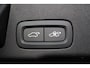 Volvo XC60 B5 Inscription - IntelliSafe Assist & Surround - Harman/Kardon audio - Nappaleder - Keyless entry - DAB - Standkachel - Stoelverwarming & -ventilatie - Verwarmbaar stuurwiel - Extra getint glas - Elektr. bedienb. voorstoelen incl. geheugen - Elek. bedienbare achterklep - 20'' LMV