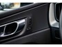 Volvo XC60 2.0 T6 Plug-in hybrid AWD Plus Bright | Long Range | 20” | Trekhaak | Panoramadak | Adaptieve Cruise Control | 20” | Parkeercamera | Power Seats |