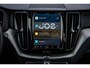 Volvo XC60 2.0 T6 Plug-in hybrid AWD Plus Bright | Long Range | 20” | Trekhaak | Panoramadak | Adaptieve Cruise Control | 20” | Parkeercamera | Power Seats |