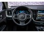 Volvo XC60 2.0 T6 Plug-in hybrid AWD Plus Bright | Long Range | 20” | Trekhaak | Panoramadak | Adaptieve Cruise Control | 20” | Parkeercamera | Power Seats |