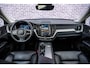 Volvo XC60 2.0 T6 Plug-in hybrid AWD Plus Bright | Long Range | 20” | Trekhaak | Panoramadak | Adaptieve Cruise Control | 20” | Parkeercamera | Power Seats |
