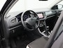 Volkswagen T-Roc 1.5 TSI Sport/ lage km/ trekhaak/ zeer mooi!