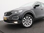 Volkswagen T-Roc 1.5 TSI Sport/ lage km/ trekhaak/ zeer mooi!