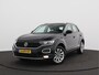 Volkswagen T-Roc 1.5 TSI Sport/ lage km/ trekhaak/ zeer mooi!