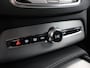 Volvo XC90 2.0 T8 Recharge AWD Core Bright | 7-Zitplaatsen | Camera | Ele.verstelbare Comfortstoelen + Geheugen | Navigatie | Stoelverwarming | DAB | Adaptieve Cruise Control | Ele. kofferdeksel |