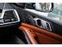 BMW X5 xDrive50e | SOH 91% | Uniek | M Sport | Pano | H&K | Massage | Trekhaak | 22 inch | NL auto |