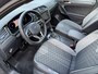 Volkswagen Tiguan R-Line 1.5 TSI Pano IQ Light ACC Trekhaak