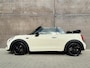MINI Cooper Cabrio 1.5 Chili Serious Business | JCW Pakket | Navigatie | Climate Control | LED | Stoelverwarming | APK 04-2027 |