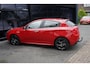 Alfa Romeo Giulietta 1.4 Turbo MultiAir, Clima, Navi, CC, Led, Trekhaak,