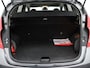 Nissan Note 1.2 DIG-S Tekna Automaat, Bluetooth, Cruise control, Rondomzicht camera, Rijstrooksensor, Dodehoek detector Een compacte auto met verrassend veel ruimte, comfort en luxe. Dat heeft de Nissan Note 1.2 DIG-S Tekna Automaat uit 2016 precies wat je zoekt!