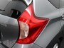 Nissan Note 1.2 DIG-S Tekna Automaat, Bluetooth, Cruise control, Rondomzicht camera, Rijstrooksensor, Dodehoek detector Een compacte auto met verrassend veel ruimte, comfort en luxe. Dat heeft de Nissan Note 1.2 DIG-S Tekna Automaat uit 2016 precies wat je zoekt!