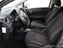 Nissan Note 1.2 DIG-S Tekna Automaat, Bluetooth, Cruise control, Rondomzicht camera, Rijstrooksensor, Dodehoek detector Een compacte auto met verrassend veel ruimte, comfort en luxe. Dat heeft de Nissan Note 1.2 DIG-S Tekna Automaat uit 2016 precies wat je zoekt!