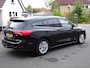 Ford Focus Wagon 1.0 EcoBoost Hybrid Titanium X Business Automatische airco, navigatie, parkeersensoren, achteruitrij camera, trekhaak, cruise controle, lichtmetalen velgen, enz.