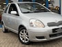 Toyota Yaris 1.3 VVT-i Sol 2003 Grijs AUT AIRCO NAP NAP
