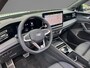 Volkswagen Tiguan 1.5eHybrid 200kW/272PK R-Line Black Style DSG · Panoramadak · Leder · Trekhaak · Harman Kardon sound · Camera · Apple/Android Car Play · Verwarmde stoelen Voor & Achter · Stoelventilatie ·  Garantie t/m 10-06-2030 of 100000km.