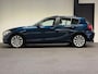BMW 1-Serie 116i Business+ (PANO, LEER, LED, CRUISE, H&K AUDIO, PARKEERSENSOREN)