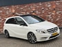 Mercedes-Benz B-klasse 200 AMG Automaat Pano Trekhaak Memory Adap.Cruise Leer Led Voll.Onderhouden!