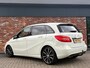 Mercedes-Benz B-klasse 200 AMG Automaat Pano Trekhaak Memory Adap.Cruise Leer Led Voll.Onderhouden!