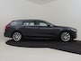 Volvo V90 2.0 T4 Inscription 190PK AUT | Trekhaak uitklapbaar | Achteruitrijcamera | Dodehoek detectie | Voorruitverwarminhg | Stoelverwarming | Navi | App Connect | Cruise control adaptief | DAB | LED | Climate control | stoelen leder met geheugen | 18"LMV