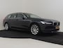 Volvo V90 2.0 T4 Inscription 190PK AUT | Trekhaak uitklapbaar | Achteruitrijcamera | Dodehoek detectie | Voorruitverwarminhg | Stoelverwarming | Navi | App Connect | Cruise control adaptief | DAB | LED | Climate control | stoelen leder met geheugen | 18"LMV