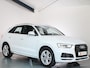 Audi Q3 1.4 TFSI CoD S-Line, Camera, LED koplampen, Trekhaak, Cruise Control, Stoelverwarming, Navigatie