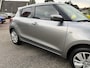 Suzuki Swift 1.2 Select Smart Hybrid // Slechts 19.000 KM // 1e eigenaar door ons nieuw geleverd en ondeerhouden // Rijklaarprijs!