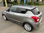 Suzuki Swift 1.2 Select Smart Hybrid // Slechts 19.000 KM // 1e eigenaar door ons nieuw geleverd en ondeerhouden // Rijklaarprijs!