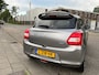 Suzuki Swift 1.2 Select Smart Hybrid // Slechts 19.000 KM // 1e eigenaar door ons nieuw geleverd en ondeerhouden // Rijklaarprijs!
