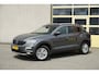 Volkswagen T-Roc 1.5 TSI 150PK! Automaat Style Business BJ2022 Lmv 16" | Led | Pdc | Elek. achterklep | Achteruitrijcamera | App-Connect | Navi | Virtual cockpit | Climate control | Cruise control | Extra getint glas