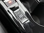 Peugeot 2008 1.2 100pk Allure | Apple Carplay/Android Auto | Keyless Entry/Start | Climate Control | Cruise Control | Parkeersensoren | 17"LMV | LED |