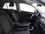 Volkswagen T-Roc 1.0 TSI Style | Trekhaak | Navigatie | Stoelverwarming | Adaptieve cruise control | Lane assist | Carplay | 3-zone airco |