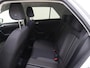 Volkswagen T-Roc 1.0 TSI Style | Trekhaak | Navigatie | Stoelverwarming | Adaptieve cruise control | Lane assist | Carplay | 3-zone airco |