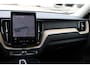Volvo XC60 T6 Plug-in hybrid AWD Plus Dark | Head-up display | Adaptive Cruise & Pilot Assist | Rondomzicht camera | Panoramisch Schuif-/Kanteldak | 360-Camera | Harman Kardon Premium Audio | Draadloze Telefoonlader