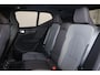Volvo XC40 T5 Recharge Plus Dark - Panorama/schuifdak - IntelliSafe Assist - Harman/Kardon audio - Parkeercamera achter - Verwarmde voorstoelen & stuur - Parkeersensoren voor & achter - Elektr. bedienb. voorstoelen met geheugen links - Draadloze tel. lader - Extra getint glas - 19' LMV