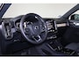 Volvo XC40 T5 Recharge Plus Dark - Panorama/schuifdak - IntelliSafe Assist - Harman/Kardon audio - Parkeercamera achter - Verwarmde voorstoelen & stuur - Parkeersensoren voor & achter - Elektr. bedienb. voorstoelen met geheugen links - Draadloze tel. lader - Extra getint glas - 19' LMV