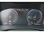 Volvo XC40 T5 Recharge Plus Dark - Panorama/schuifdak - IntelliSafe Assist - Harman/Kardon audio - Parkeercamera achter - Verwarmde voorstoelen & stuur - Parkeersensoren voor & achter - Elektr. bedienb. voorstoelen met geheugen links - Draadloze tel. lader - Extra getint glas - 19' LMV