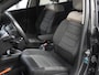 Citroën C3 110PK Shine | 1ste eigenaar | Camera | Armsteun | AppleCarPlay/AndroidAuto | Climate control | Cruise Control | AUTOMAAT | Navigatie | 17"LMV | Isofix | Privacy Glass | Parkeersensoren | Two-Tone |