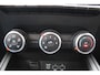 Renault Clio 1.0 TCe *Intens* | Trekhaak | Carplay | Cruise & Climate Control | PDC | Navigatie | Bluetooth | Orig.NL |