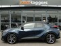 Toyota C-HR / C-HR+ 1.8 Hybrid 140 Executive Pano . HUD . Elek.stoelen . Stoelverwarming . Leer/Stof . 360 Camera
