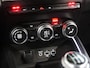 Renault Clio 1.0 100PK TCe Intens | 1ste eigenaar | AppleCarplay/AndroidAuto | StoelVerwarming | Keyless | Radio/DAB | Bluetooth | LED | Climate Control | Isofix | Parkeersensoren | Start/stop systeem | NL AUTO! |
